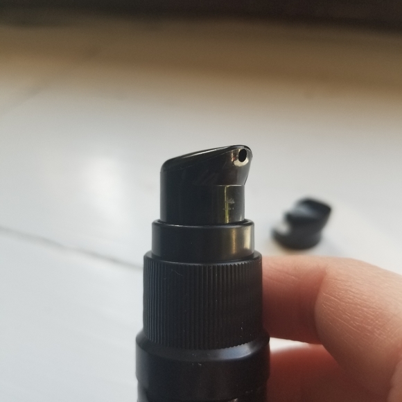 3for25 *NEW*Gressa Lumiere Complexion Fluid in - Picture 3 of 4